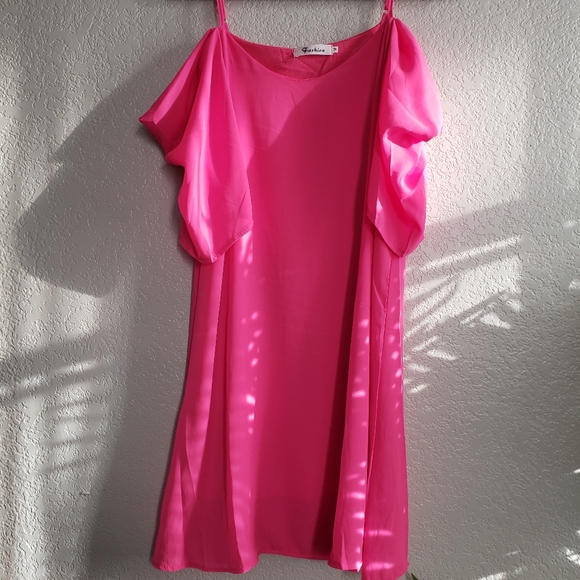 Clothes - Picture 3 of 3